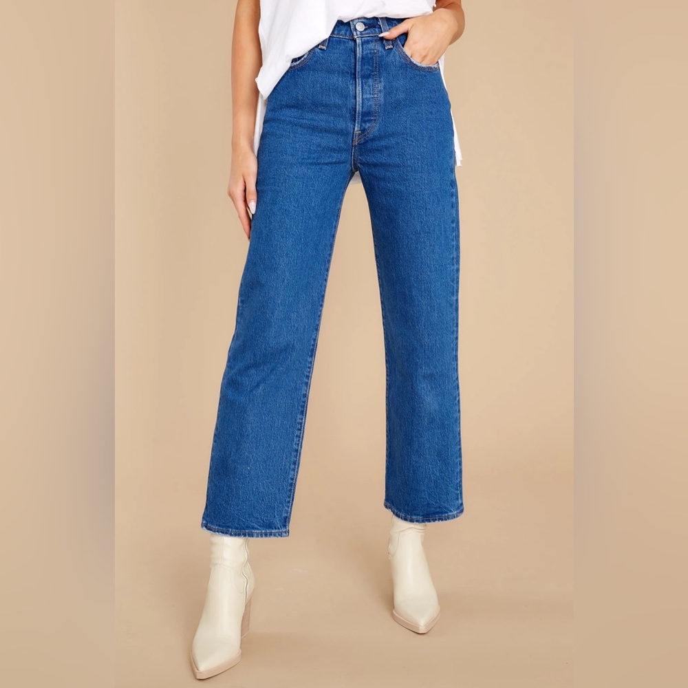Levi’s Ribcage Straight Jean